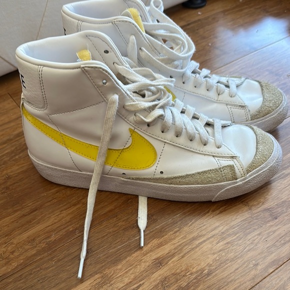 Nike blazer 77 White and Yellow High-Tops - Picture 1 of 8